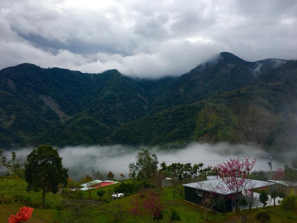 Walk Cloud Bed And Breakfast Meishan Exterior photo